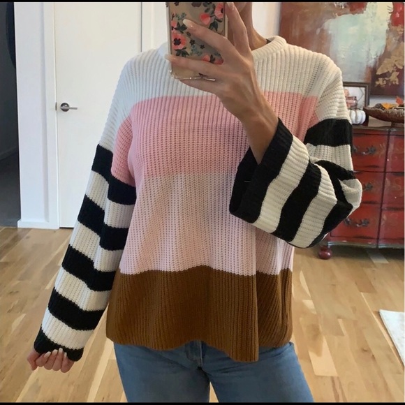 Big Striped Sleeve Turtleneck - Picture 8 of 9